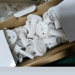 طقم ترس مضرب بيض